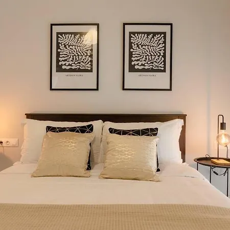 Apartament G&m Luxury With Pool