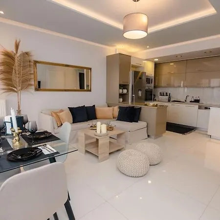 Apartament G&m Luxury With Pool *